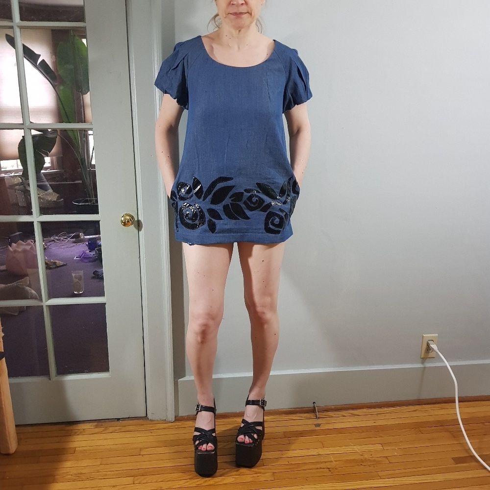 Blue festival top
